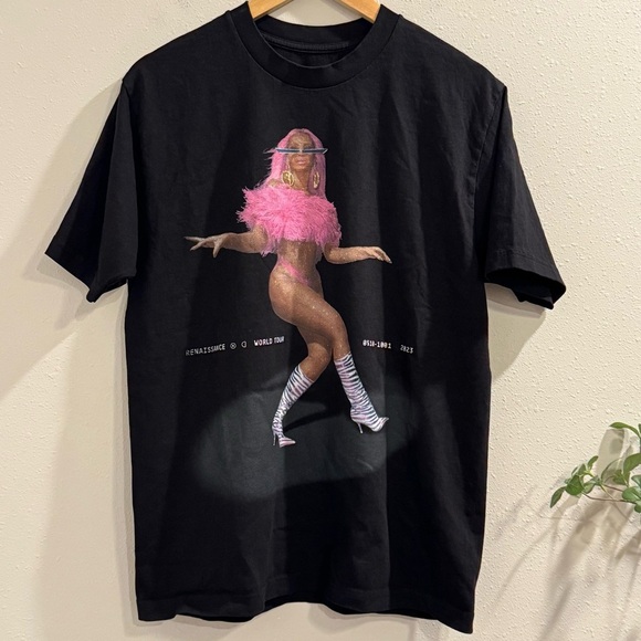 Beyoncé Medium Pink Year Of Renaissance World Tour Merch T-Shirt Reflective - Picture 1 of 6